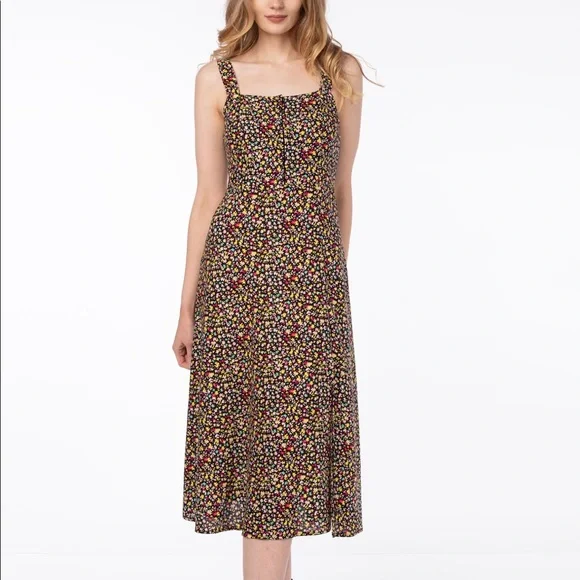 Midi Floral Printed Dress. Material Viscose. Comes in S, M, and L. - Picture 2 of 7